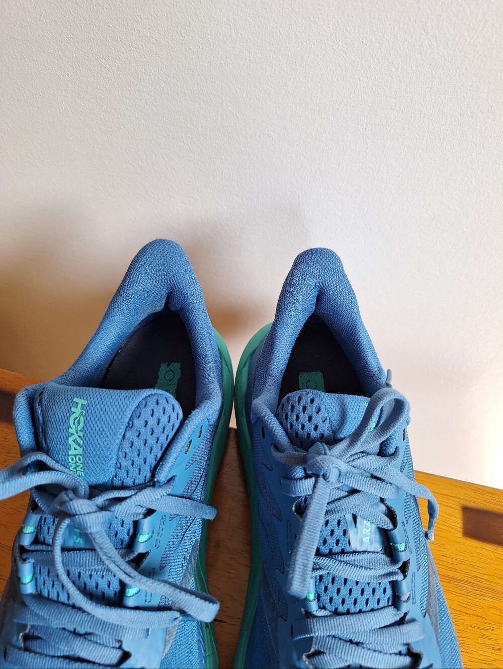 Hoka Arahi 5 Women's Vallarta Blue / Atlantis Size 9B - Picture 13 of 15